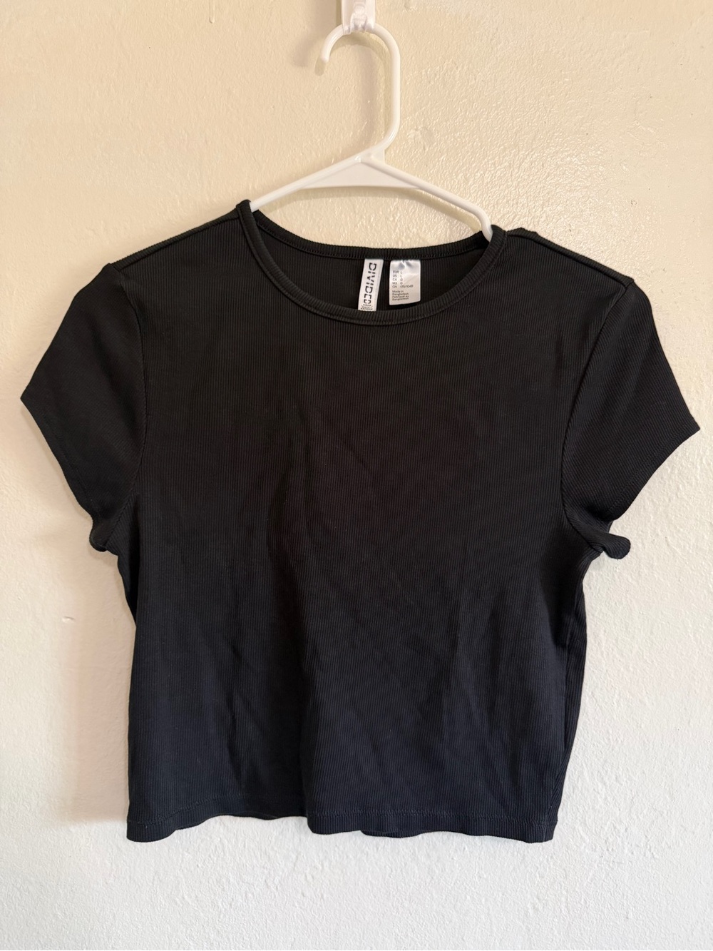 H&M Divided Y2K Black Ribbed Cropped Baby Tee
